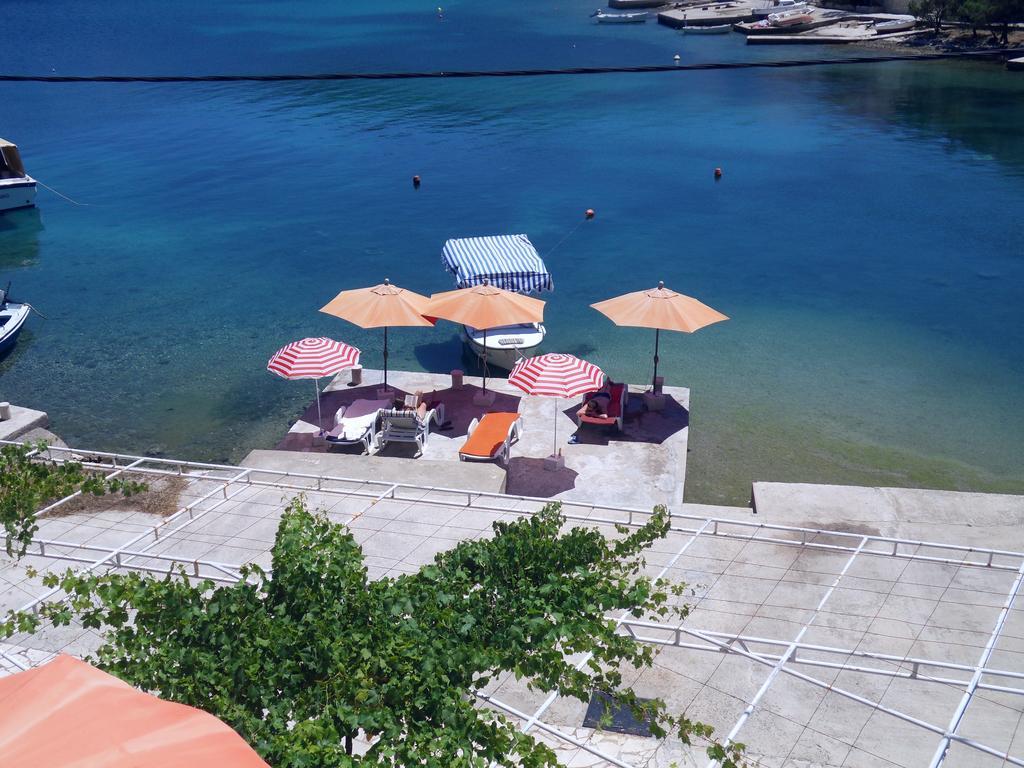 Apartments Segedin Zrnovo Rom bilde