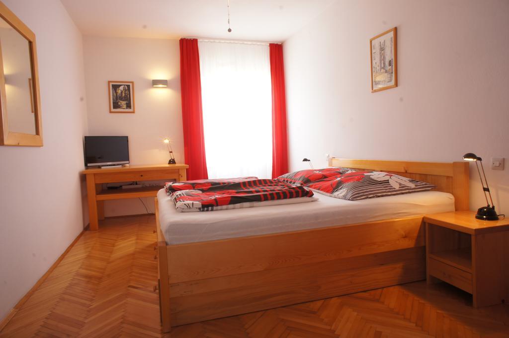 Apartments Segedin Zrnovo Eksteriør bilde